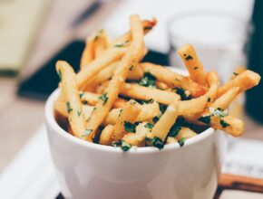 Heißluftfritteuse reinigen